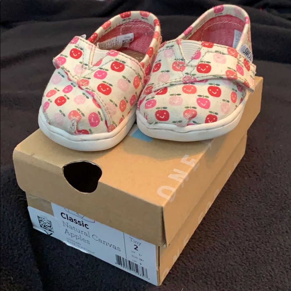 Toms baby size 2 with box
